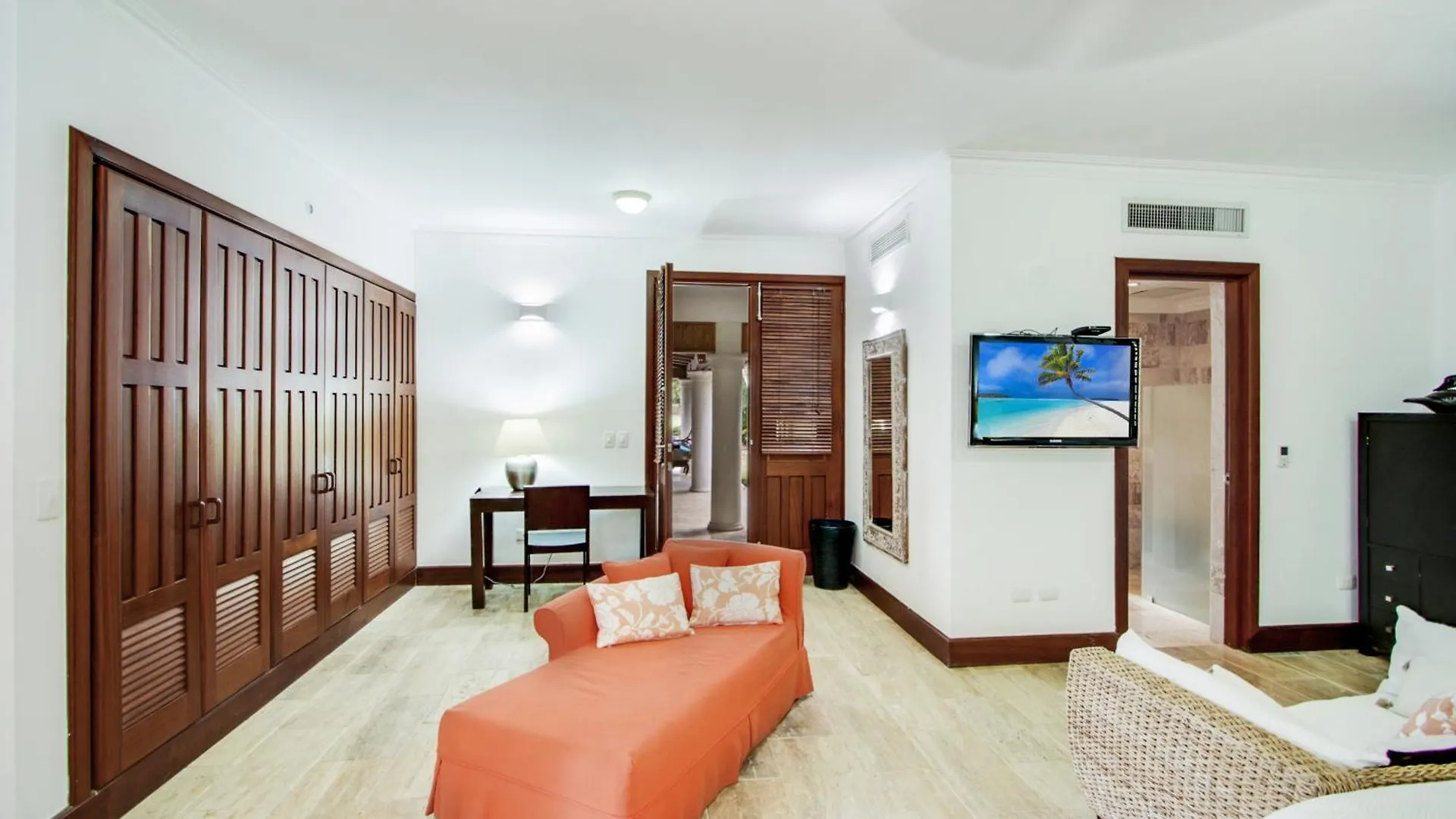Gorgeous Villa At Casa De Campo - With Large Pool, Cook, Maid And 2 Golf Carts La Romana Dominican Republic