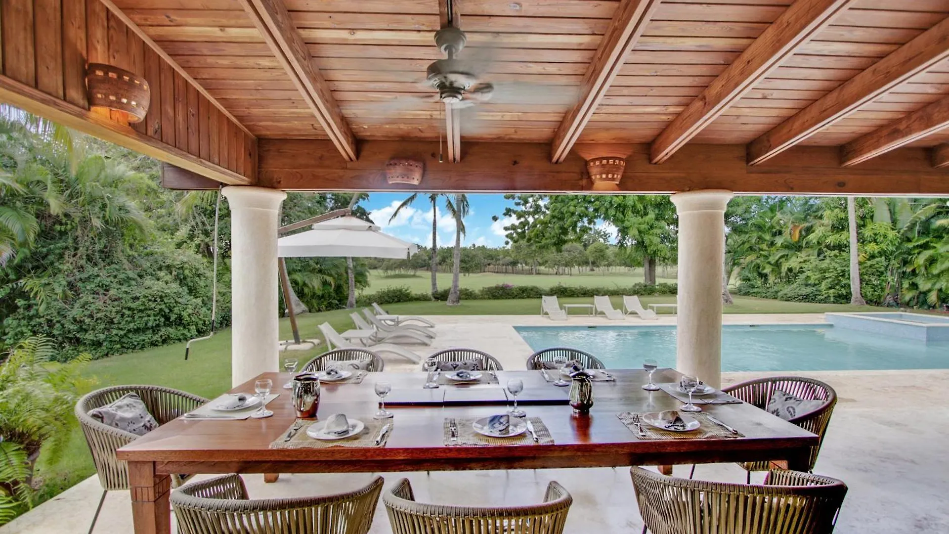 Gorgeous Villa At Casa De Campo - With Large Pool, Cook, Maid And 2 Golf Carts La Romana