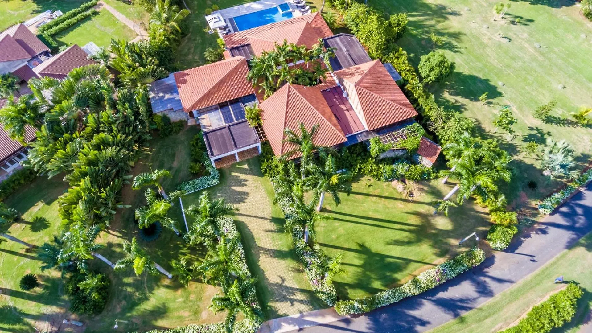 Gorgeous Villa At Casa De Campo - With Large Pool, Cook, Maid And 2 Golf Carts La Romana