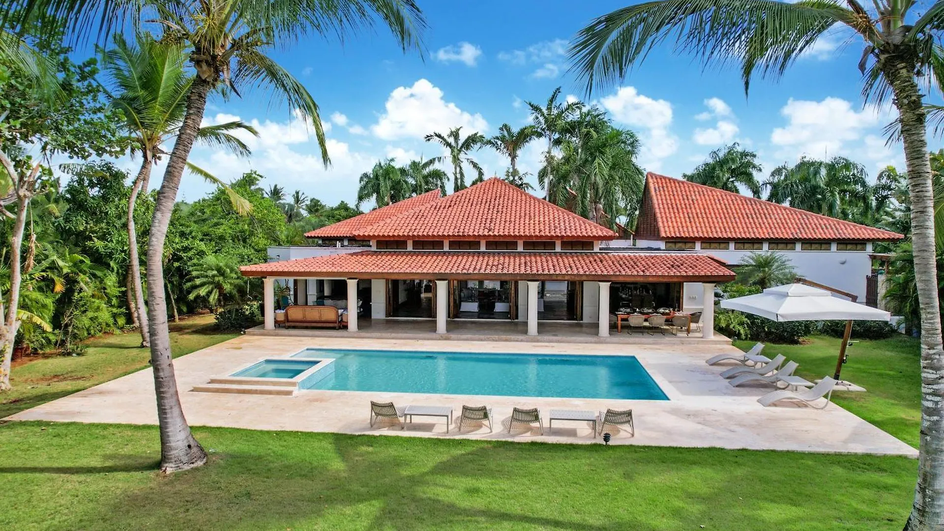 Gorgeous Villa At Casa De Campo - With Large Pool, Cook, Maid And 2 Golf Carts La Romana Dominican Republic