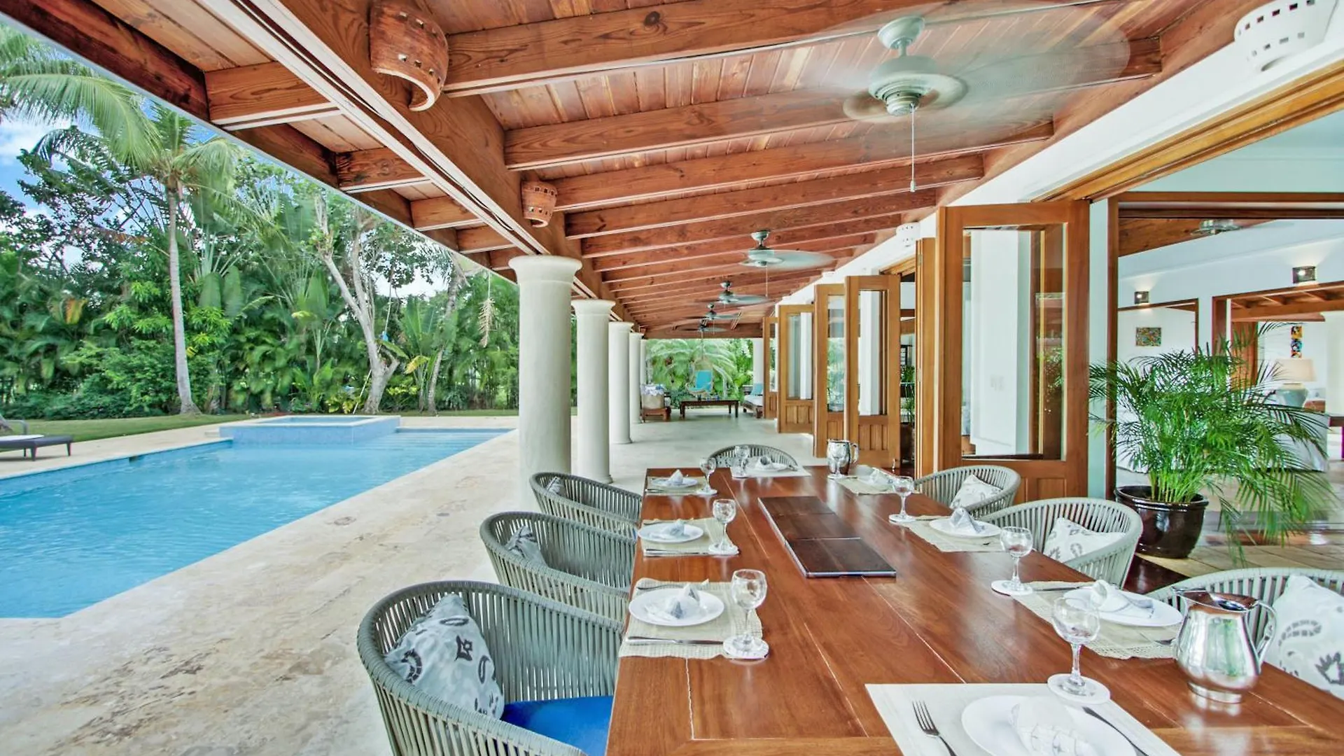 Gorgeous Villa At Casa De Campo - With Large Pool, Cook, Maid And 2 Golf Carts La Romana
