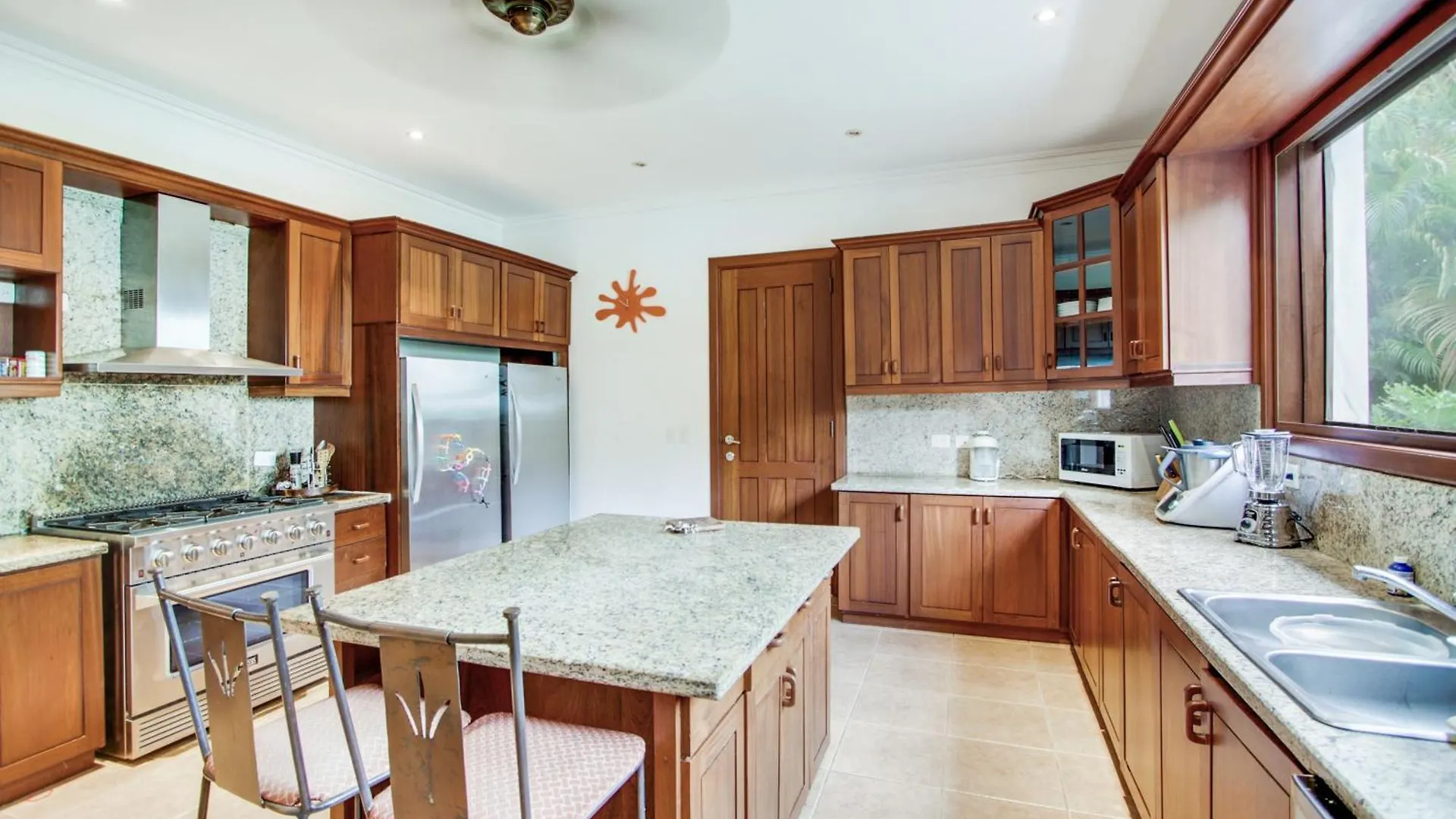 Gorgeous Villa At Casa De Campo - With Large Pool, Cook, Maid And 2 Golf Carts La Romana