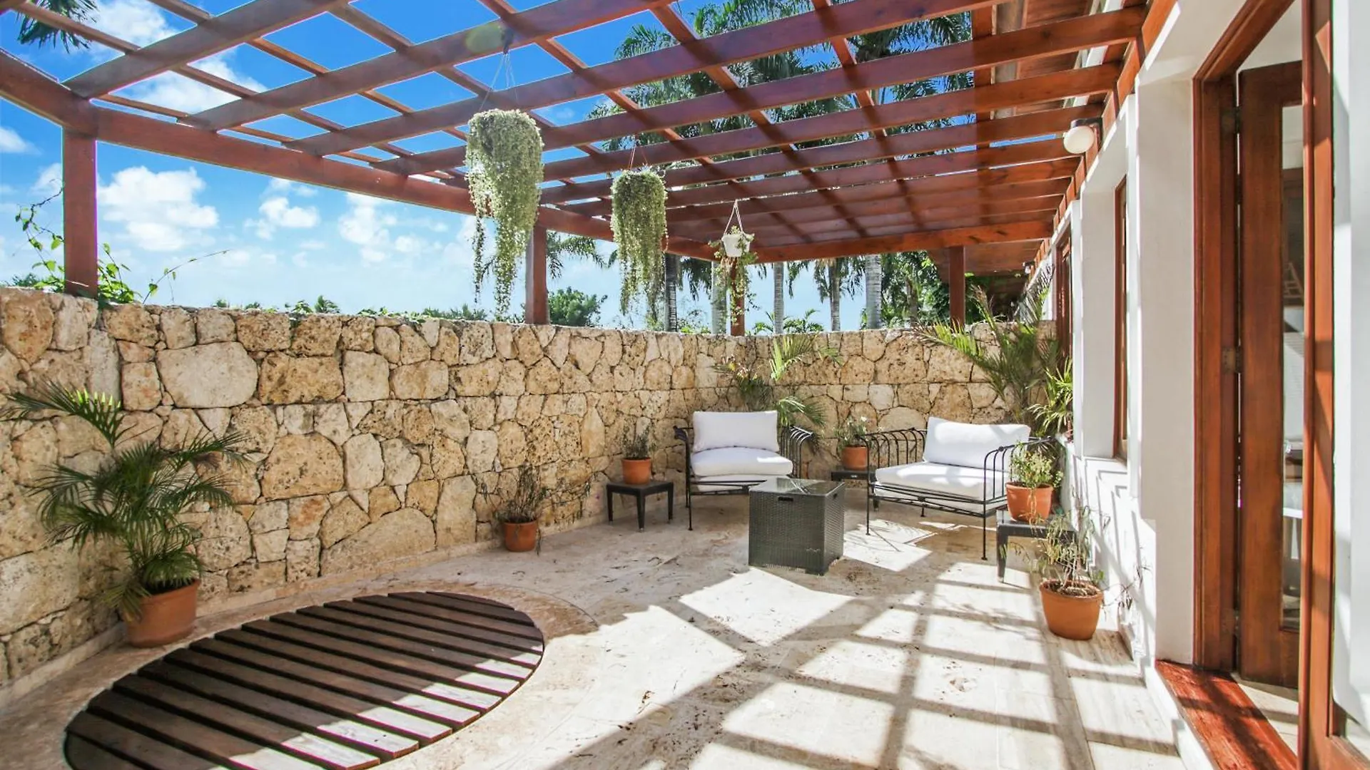 Gorgeous Villa At Casa De Campo - With Large Pool, Cook, Maid And 2 Golf Carts La Romana
