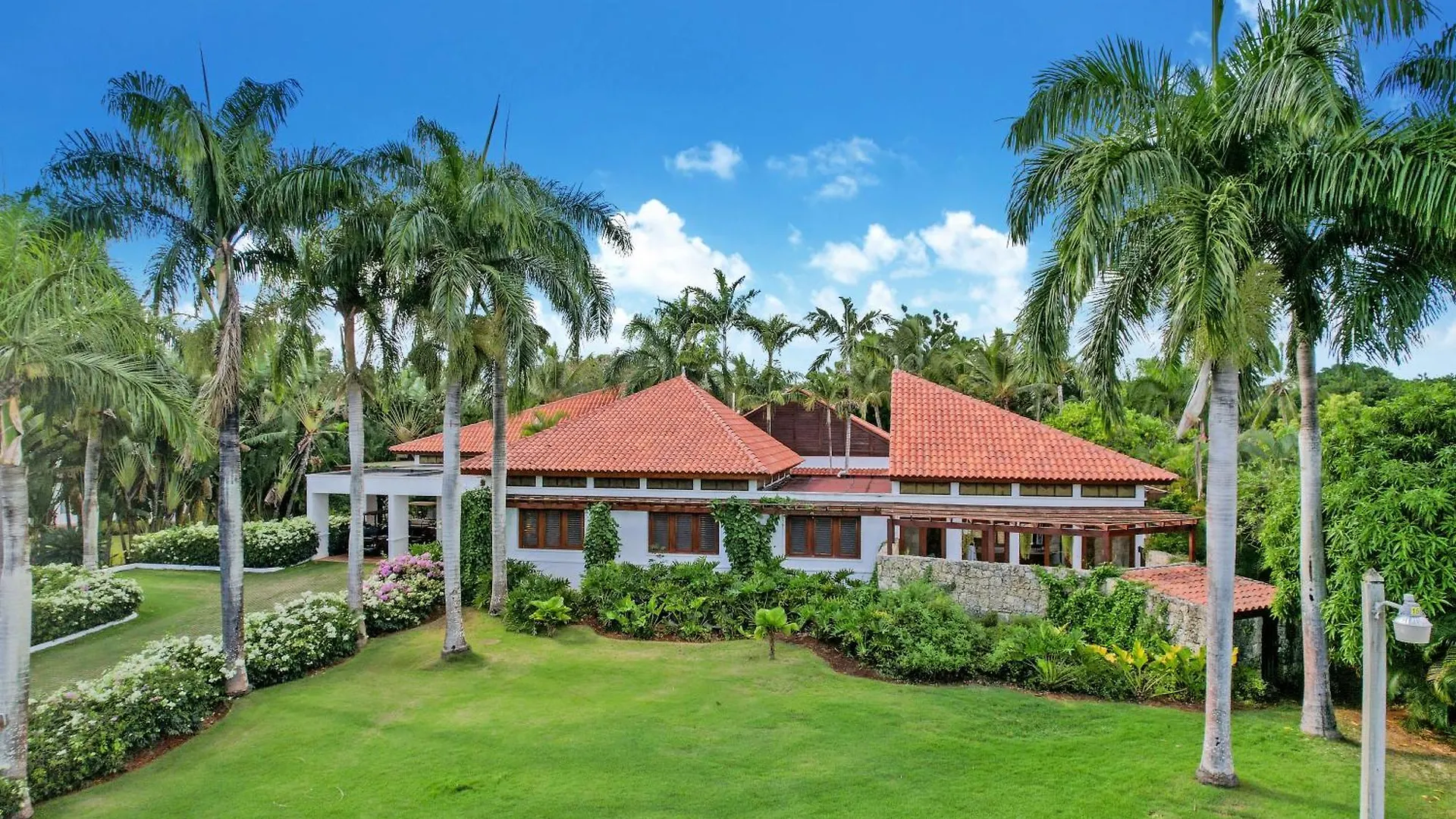 Gorgeous Villa At Casa De Campo - With Large Pool, Cook, Maid And 2 Golf Carts La Romana 0*,